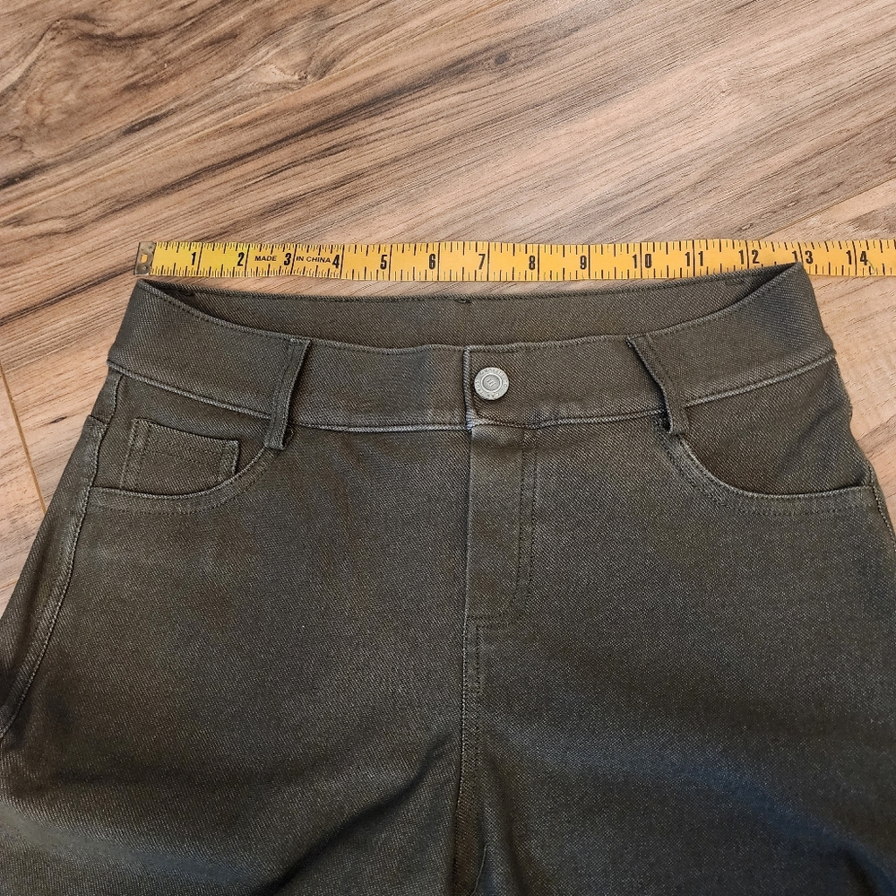 Pants - Picture 4 of 5